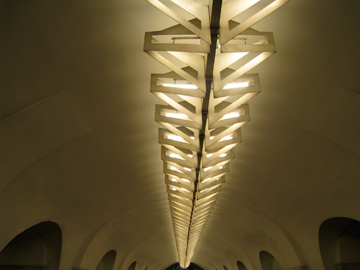 Lichter der Metro in Moskau